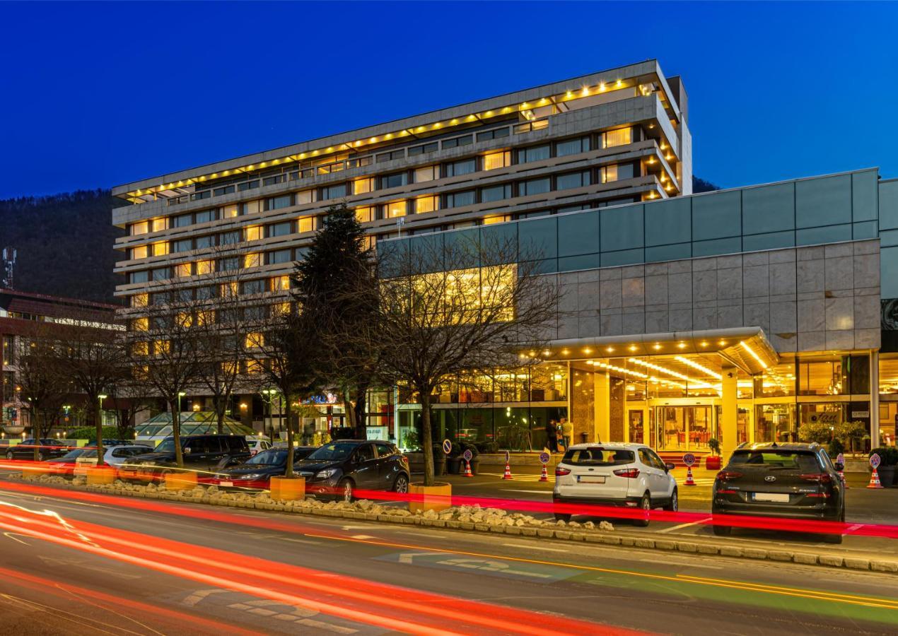 Hotel Aro Palace 5*