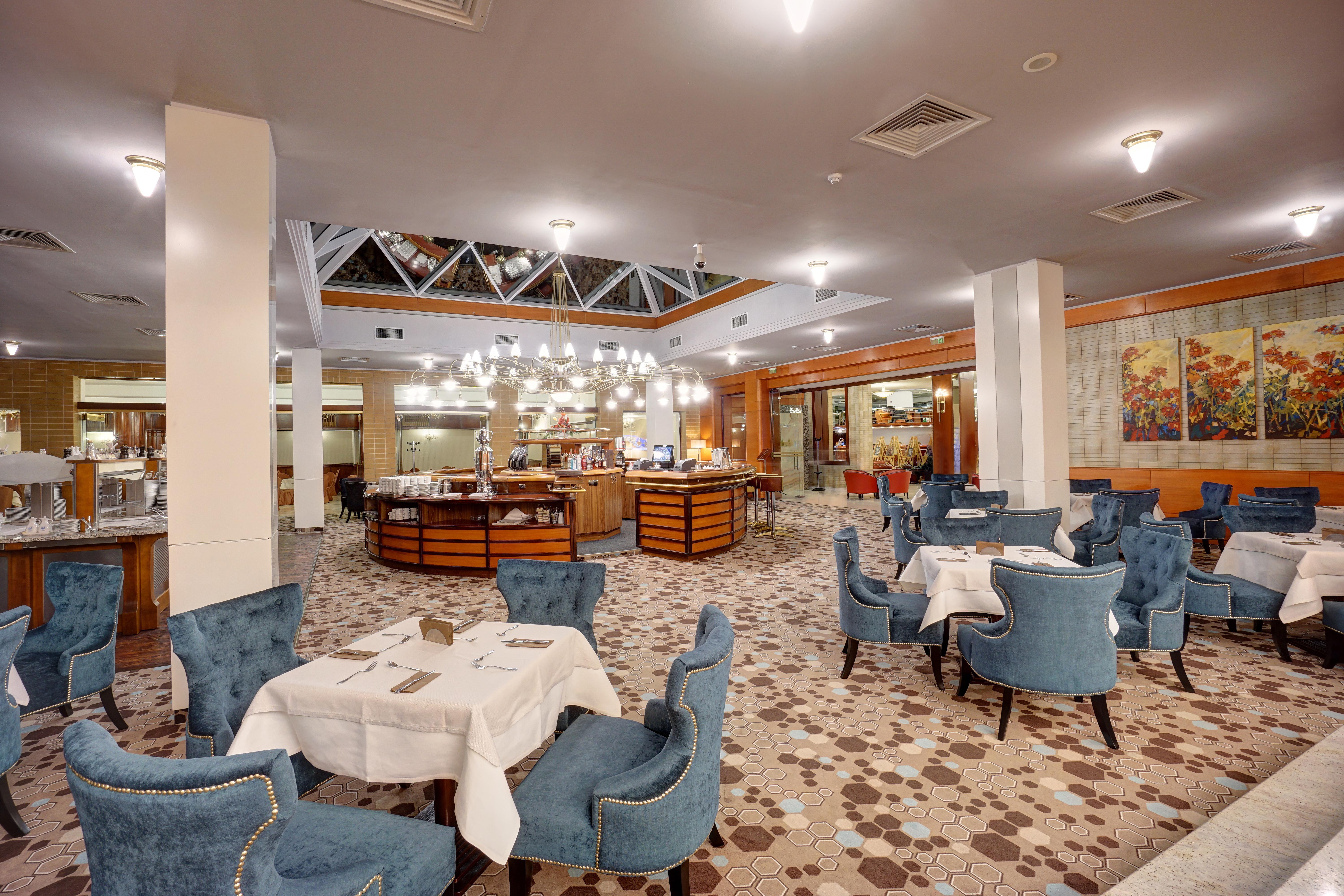 Aro Palace 5* Brasov