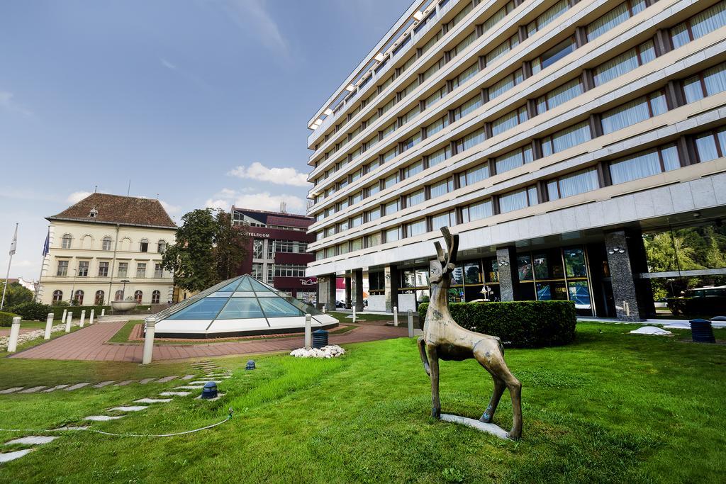 Aro Palace Hotel 5*